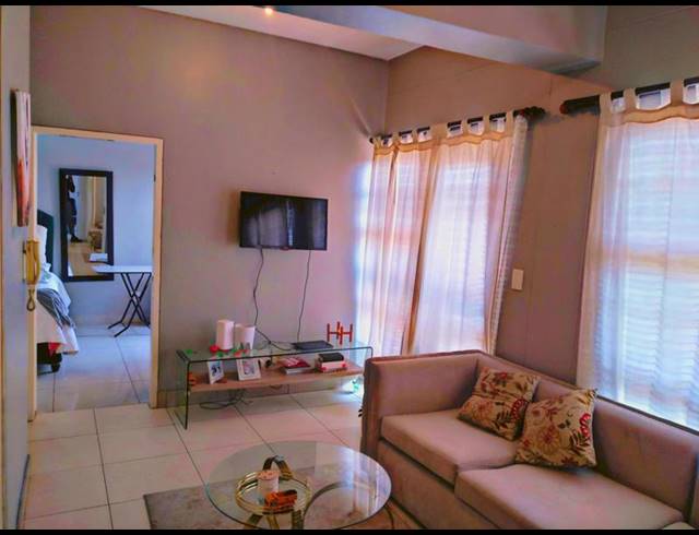2 BEDROOM PROPERTY TO RENT IN MILPARK